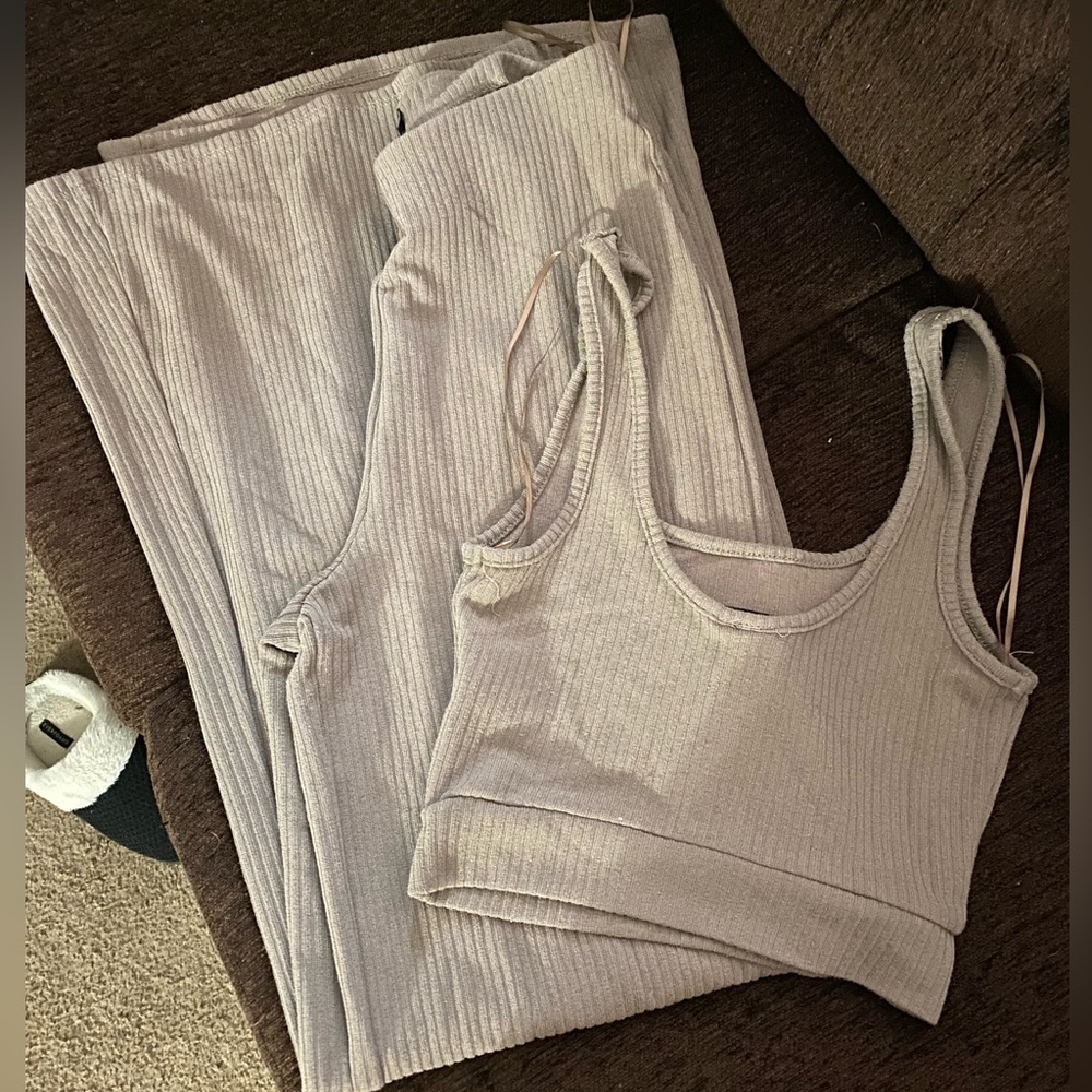 Top+ pants - Picture 2 of 2